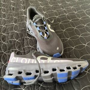 On Cloud Cloudmonster nearly new men’s shoes size 11 no box